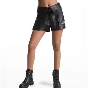 Juicy Couture faux leather shorts black belted high rise Large